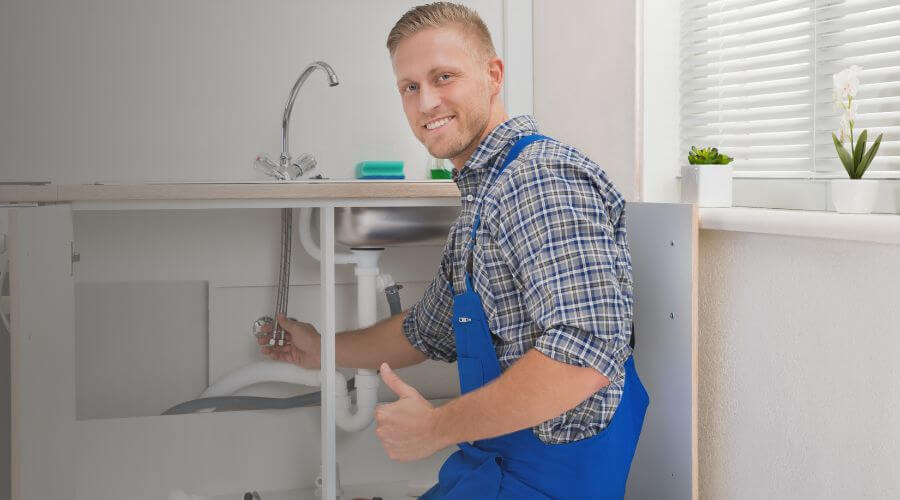 Expert burst pipe repair services in Crocker, MO